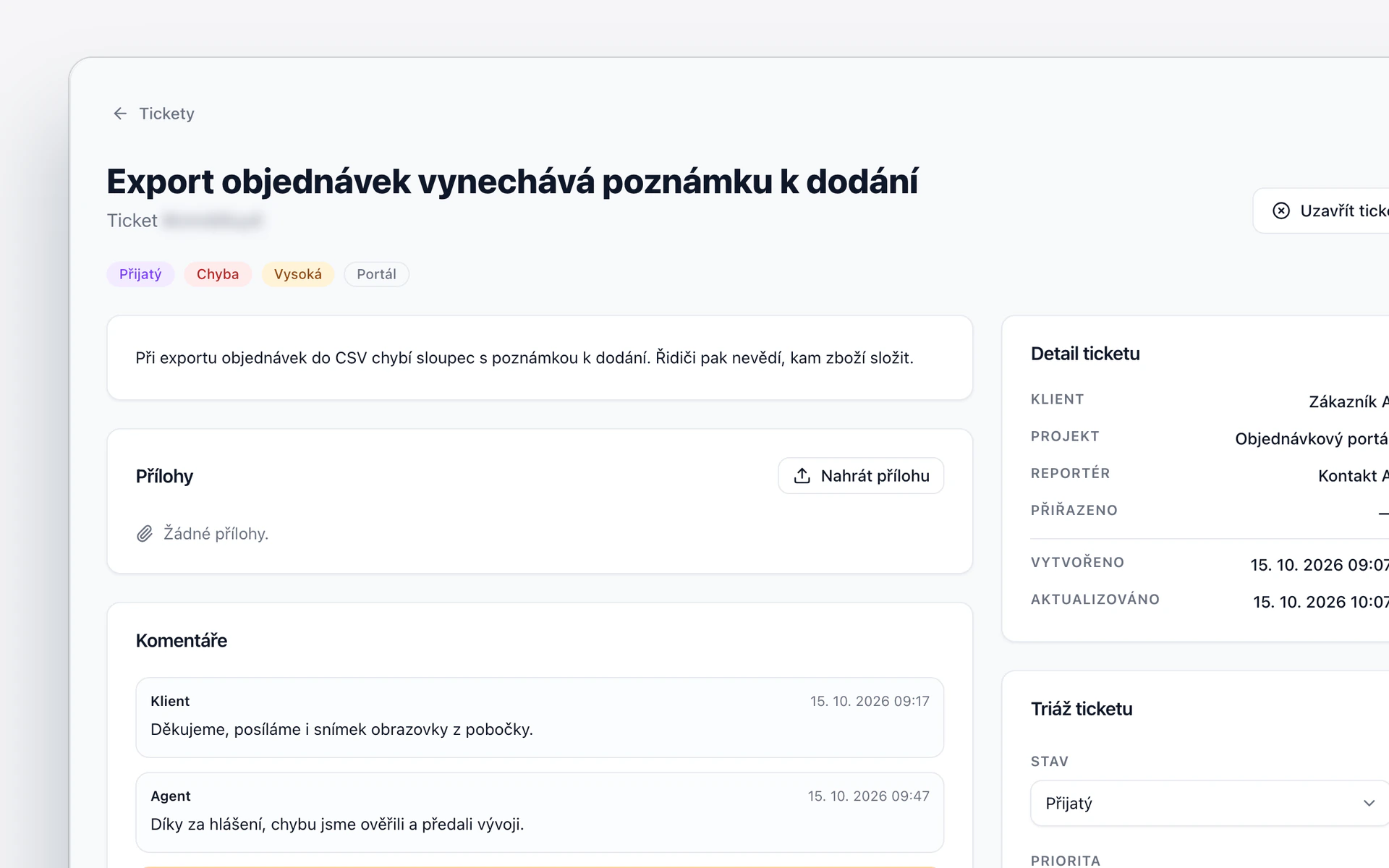 Detail tiketu v konzoli podpory: popis od zákazníka, komentáře a vpravo triáž se stavem Přijatý.